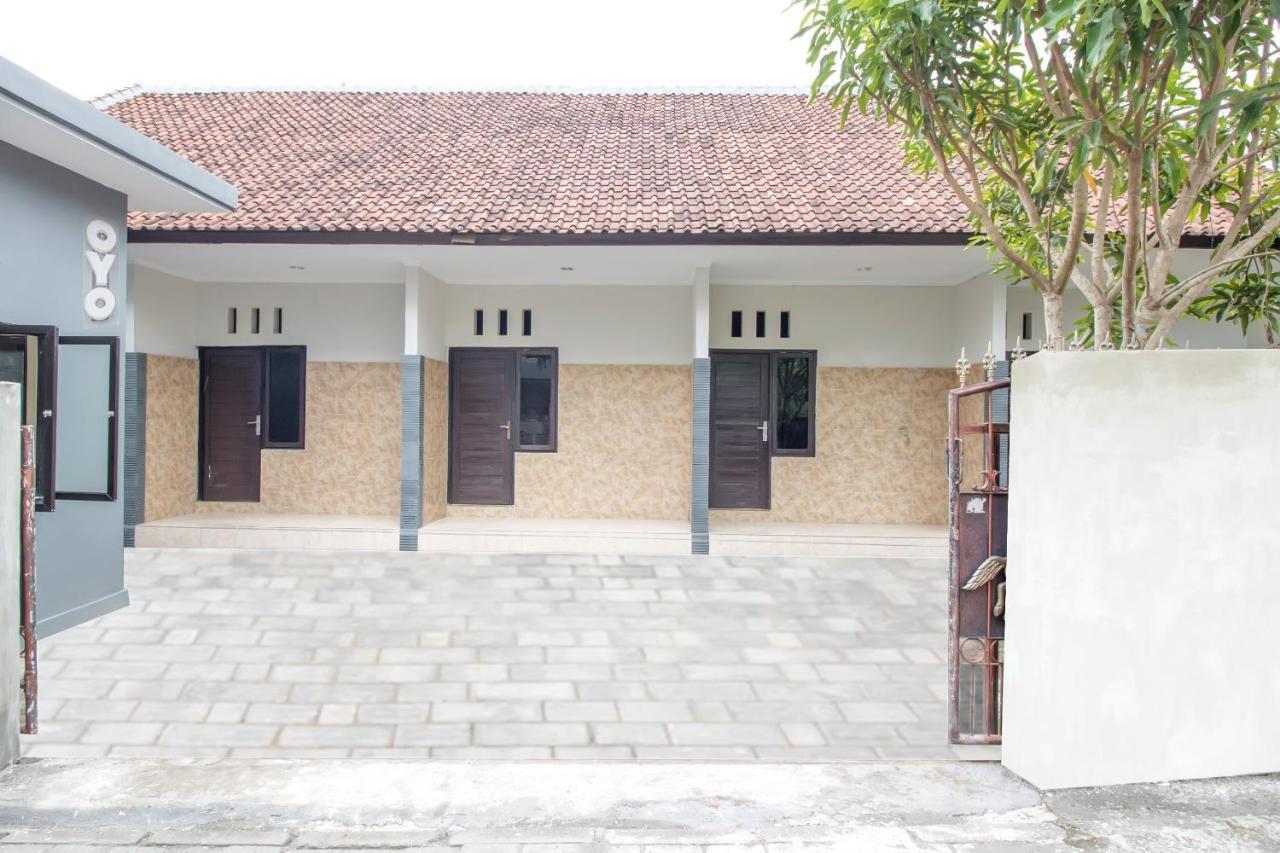 Oyo 2984 Berlian House Ungasan Hotel Jimbaran  Luaran gambar